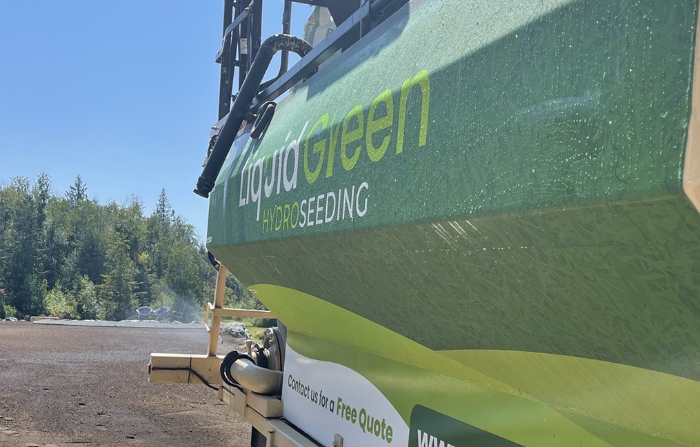 Hydroseeding Truck - Spray on Grass Vehicle